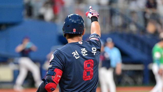 '롯데극장' 집필한 캡틴, 9회 2사 역전극에 '대만족'…