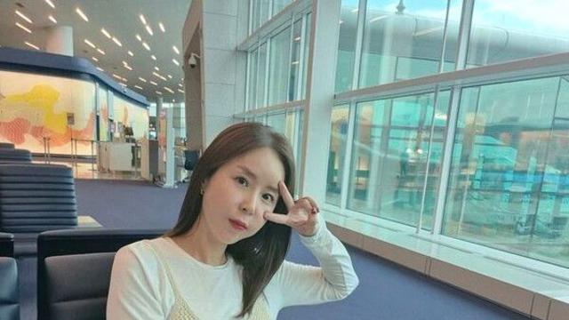 신지, 예비남편 논란 해명 후 한국 떠났다