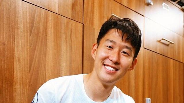 득점왕·주장·UEL 우승… 소년에서 전설로 토트넘 떠난 손흥민