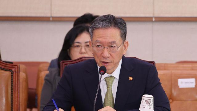 정성호, 윤석열 두고 