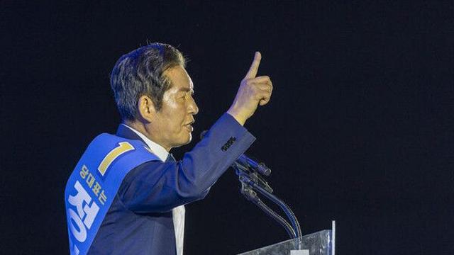 [정청래 승인]'선명한 강경 성향'으로 당원들 지지 얻어…李 대통령은 '중립'