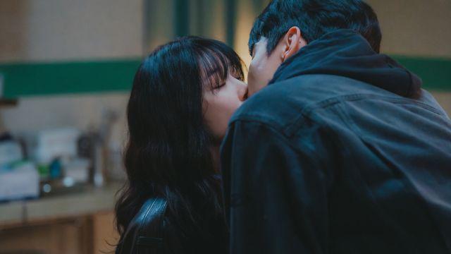 ‘메리 킬즈 피플’ 이보영, 시한부 위장 이민기와 입맞춤…무슨 일?