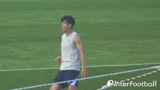 [IN VIEW] “속마음은 티가 날 수밖에” 떠나는 손흥민, 무거운 얼굴로 마지막 오픈 트레이닝 마쳐