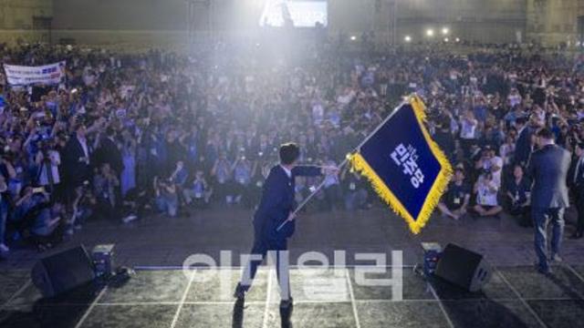 李대통령, 정청래 대표에 축하…