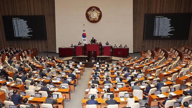민주 속도전에 국힘 '필리버스터' 맞대응…내일 입법 충돌 예고