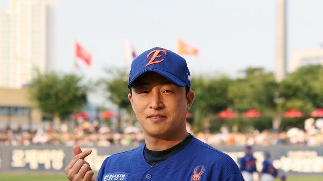 손아섭, 명품가방 선물하고 등번호 31번 찾는다?…원래 주인은 '부산고 후배' 정이황→