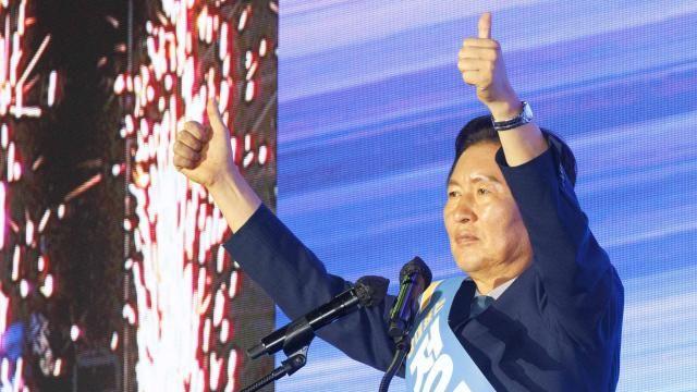 정청래, 與 신임 당대표로 선출...최종 득표율 61.74%