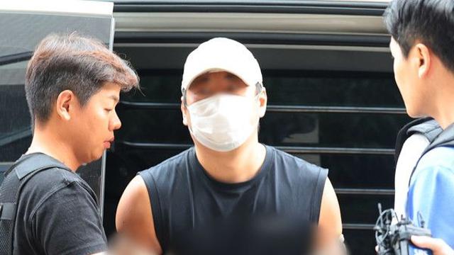 김포서 부모·형 살해한 30대, 구속기소···범행 직전 ‘살인 관련’ 검색키도