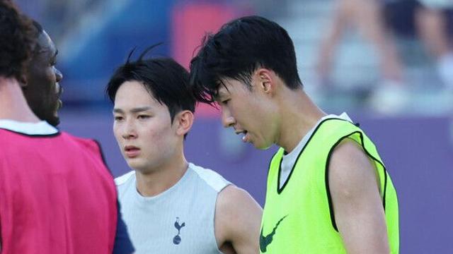 ‘내가 왕이 될 상인가’ 레전드 손흥민 자리 노리는 양민혁, 오픈 트레이닝서 존재감 과시