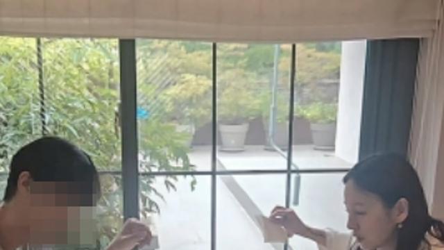 ‘이상순♥’ 이효리, 훈남 조카와 주말 외식… “감사, 가족”