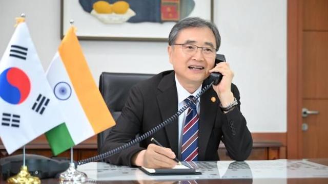조현 외교장관 