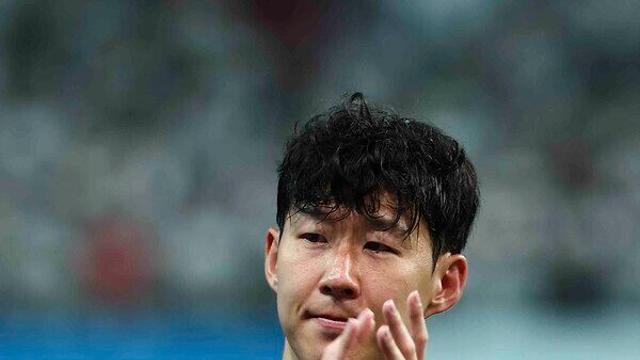 '토트넘 고별전' 눈물 쏟은 손흥민 