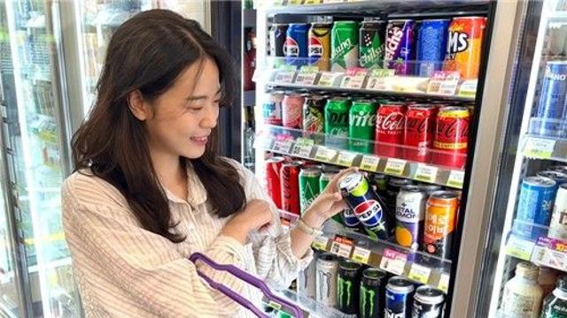 무더위에 음료매출 '쑥'…CU, 이달에 700여종 할인