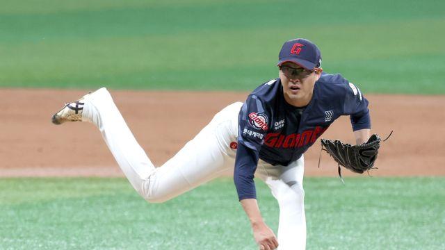'박세웅 에이스 본능 발휘' 롯데, 키움 꺾고 3위 수성...1위 한화 4G 차 추격 [IS 고척]