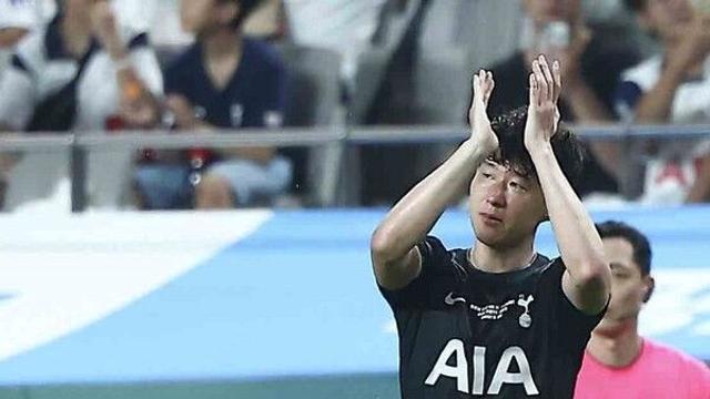 눈물 흘린 손흥민, 6만 관중 앞서 토트넘과 아름다운 작별(종합)