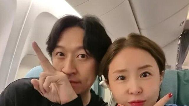 신지, 문원 논란 후 근황…야윈 얼굴에도 밝은 미소