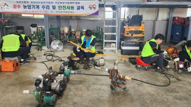 서산시, 침수 농기계 200여 대 수리 지원…농가 경영 회복 '속도'