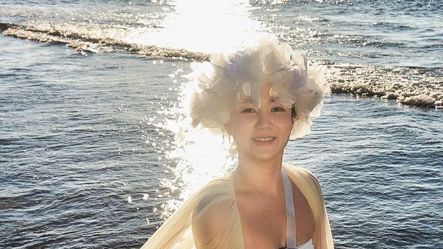 박나래, 시스루 드레스로 완성한 '숨멎' 실루엣