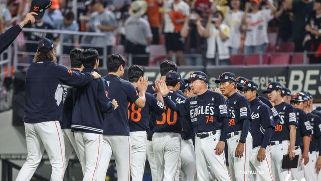 ‘9경기차 뒤집어진’ 2019년 두산-SK처럼…한화-LG의 1위 싸움도 ‘역대급’ 전망!