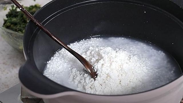 죽 끓일 때 '된장'을 넣어 보세요...아이들이 한 그릇 더 달라고 아우성입니다