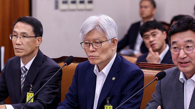 최동석 바라보는 용산 복잡한 속내