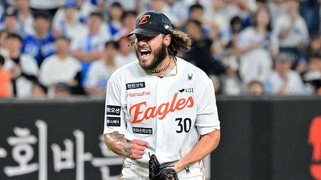'투수 4관왕' 폰세? '타자 3관왕' 안현민?…미리 보는 2025 MVP 맞대결? KBO, 7월 '월간 MVP' 후보 7명 공개