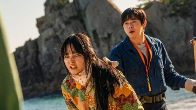 '좀비딸' 개봉 6일만에 200만 초고속 돌파...올해 최단 기록