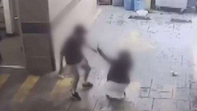 전 남친 폭행에도 맞기만…