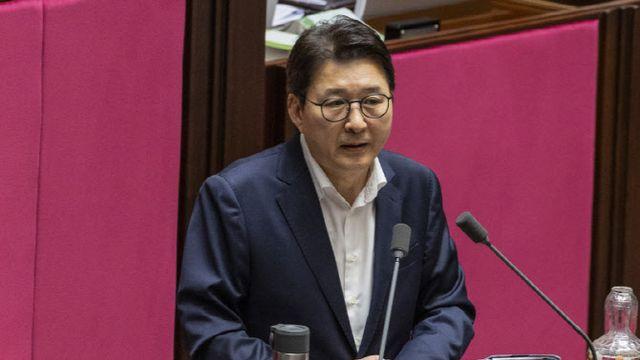 신동욱 “전한길 주장, 맞는 것들도 많다”…박정훈 “궤변”