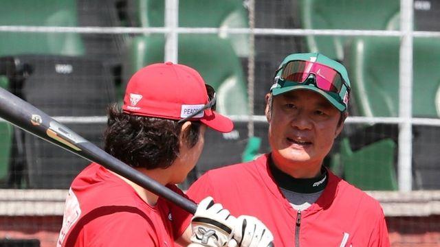 “방향성 같이 의논” SSG 최정, 어떻게 반등에 성공했나…강병식·오준혁 코치가 나선 사연