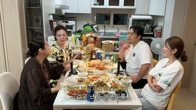 동료 장례식장 가려는데 검은 양복이 없었다는 개그맨 김해준.jpg