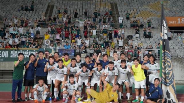 김포FC 9경기 무패…“신화는 계속된다”
