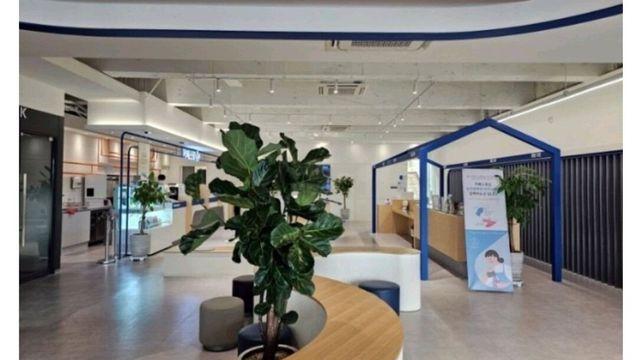 신한은행 내부 디자인 따라한 카페