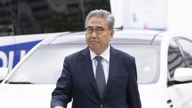 특검, '尹부부 우크라 순방' 관련 박진 前외교장관 7시간가량 조사