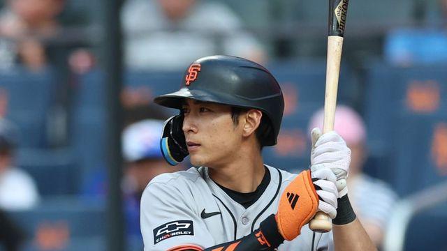 이정후 MLB 데뷔 첫 4안타 5출루 대기록!
