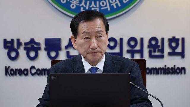 류희림 '민원사주' 무혐의, 경찰 