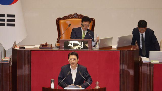방송법 본회의 상정…국민의힘, 필리버스터 돌입