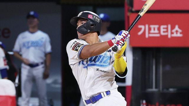 한화 폰세·kt 안현민, KBO리그 7월 월간 MVP 후보