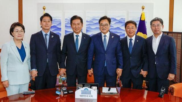 [종합] 與신임대표 정청래, 우원식-김민석-野4당 예방...국민의힘·개혁신당 '패싱'