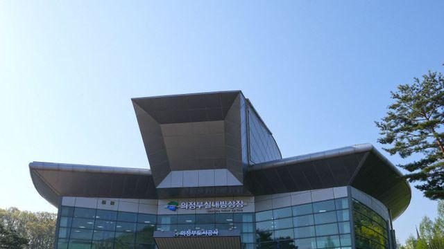 캠프라과디아 임시 거주자 우선 주차장 폐쇄