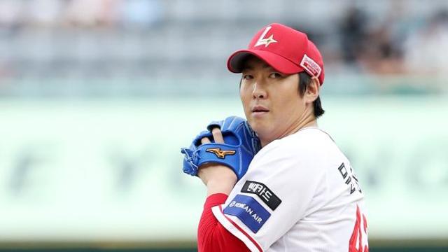 '통한의 피홈런 2개' SSG 문승원, 삼성전 4실점 강판…4패 요건 ERA 4.88 [IS 인천]