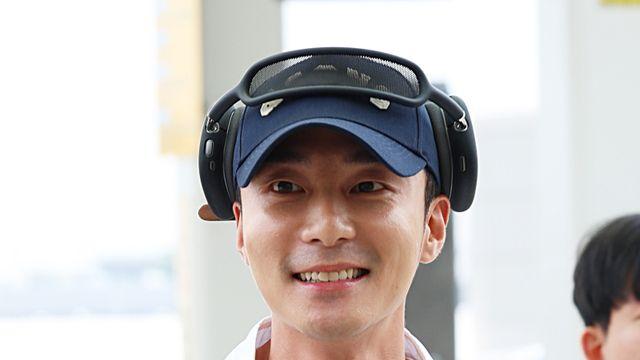 로이킴, 웨이크원과 전속계약 종료…새 출발