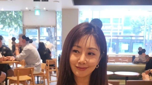 오나라, 프릴 디테일로 완성한 '숨멎' 우아함…이래서 '로코 퀸'
