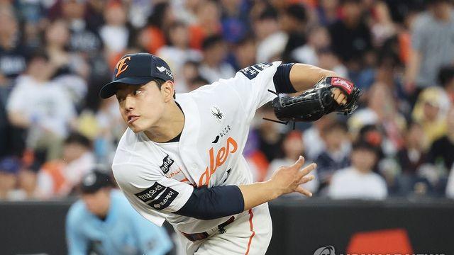 한화 문동주, 시속 160.7㎞ 광속구…올해 프로야구 최고 구속