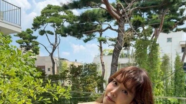 48세 채정안 나이 무색한 패션 센스로 ‘핫플’ 데이트
