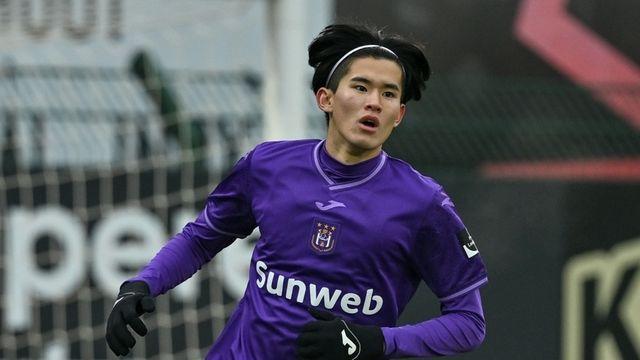 일본, 일본, 일본, 일본! 日 축구, 벨기에에서만 20명 넘게 뛴다…2005년생 기대주, ‘유럽행 교두보’ 신트트라위던 이적 초읽기