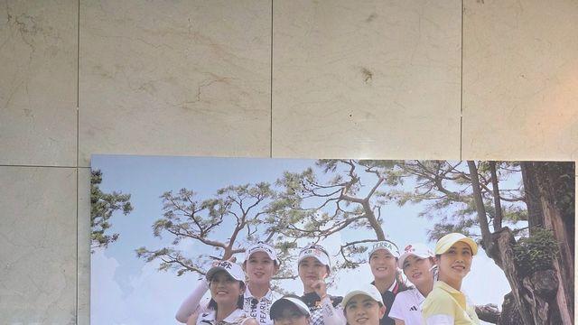 박한별, 우아한 플리츠 스커트로 전하는 골프 무드