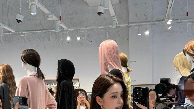 송지아, 하이틴 무드 물든 클래식 스쿨룩