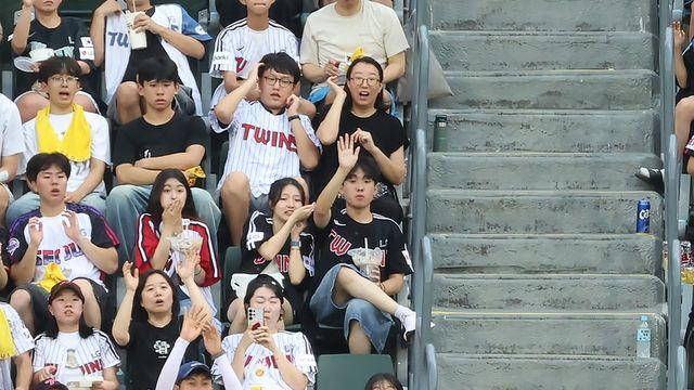 1위 탈환 LG 염경엽 감독 