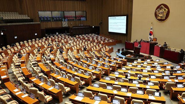 방문진법 필리버스터…野 